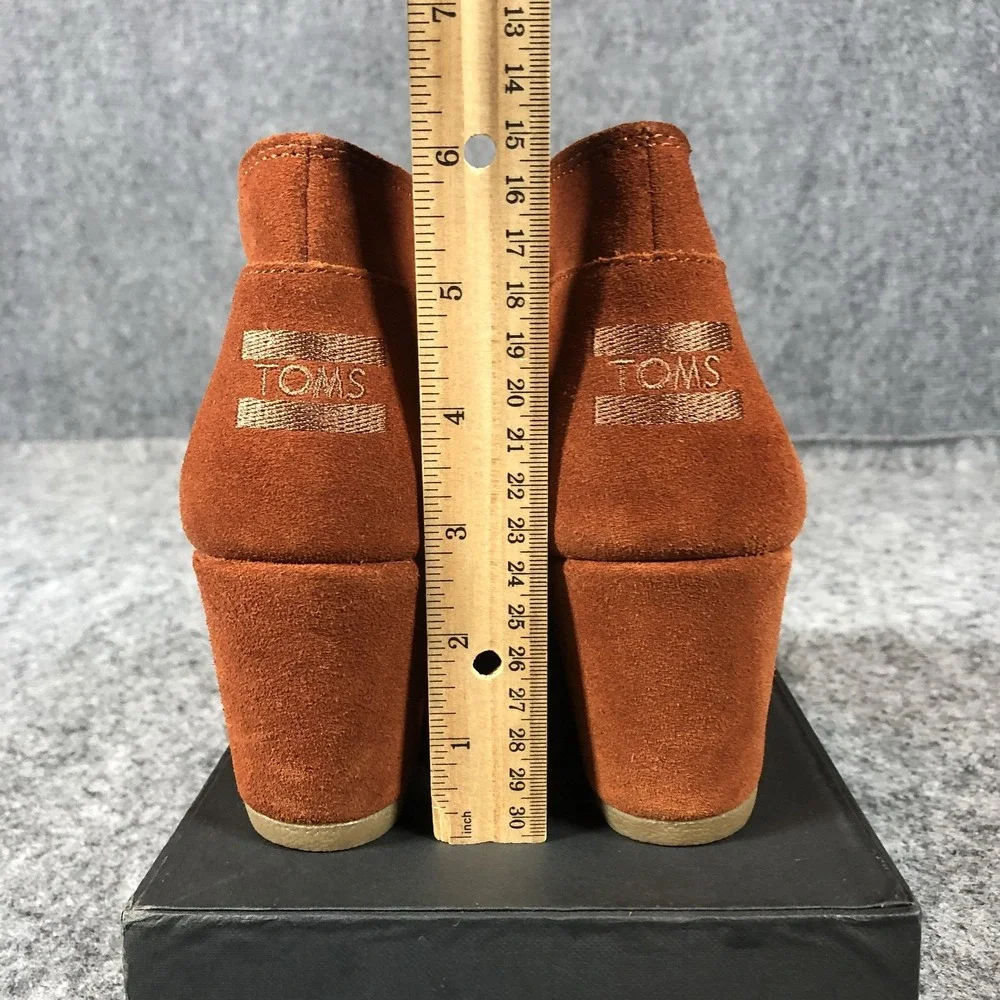 TOMS Boots Womens Size 9 Orange Suede Desert Wedge Lace Up Ankle Booties Shoes‎